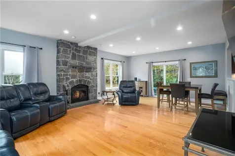 151 Drum Rock Avenue Warwick RI 02886