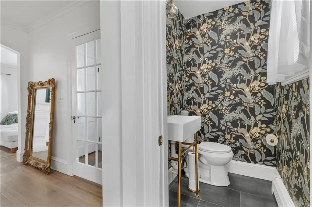 212 Leah Street Providence RI 02908