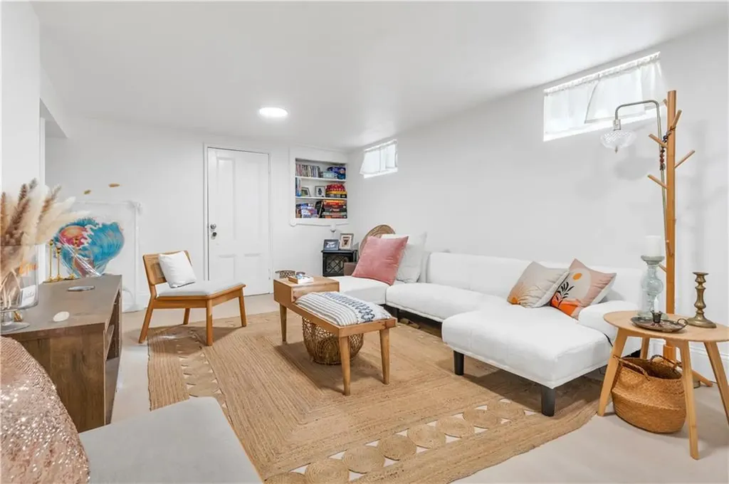 212 Leah Street Providence RI 02908