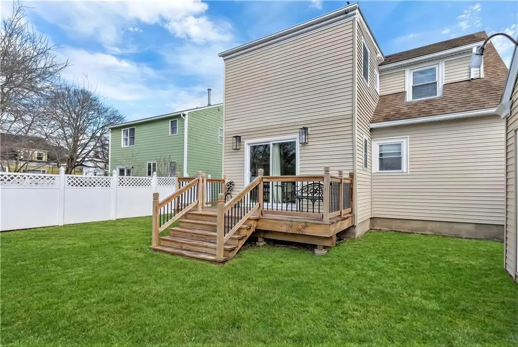 212 Leah Street Providence RI 02908