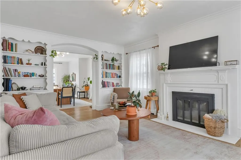 212 Leah Street Providence RI 02908