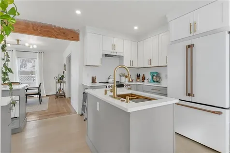 212 Leah Street Providence RI 02908