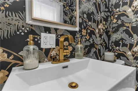 212 Leah Street Providence RI 02908