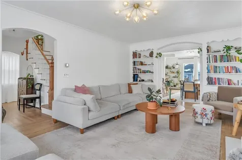 212 Leah Street Providence RI 02908