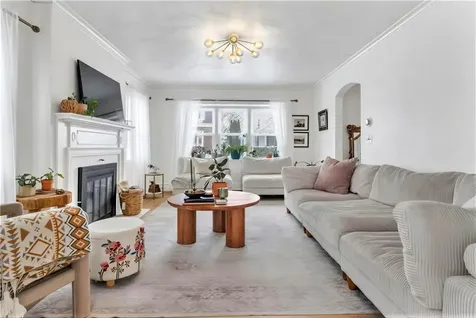 212 Leah Street Providence RI 02908