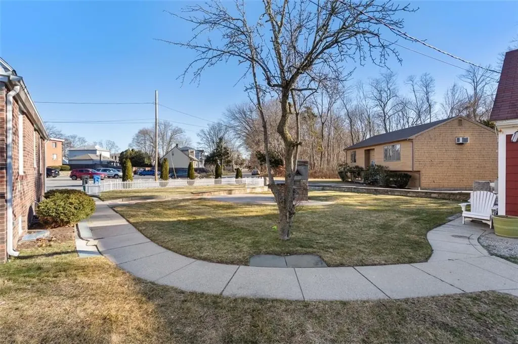 84 Intervale Road Cranston RI 02910