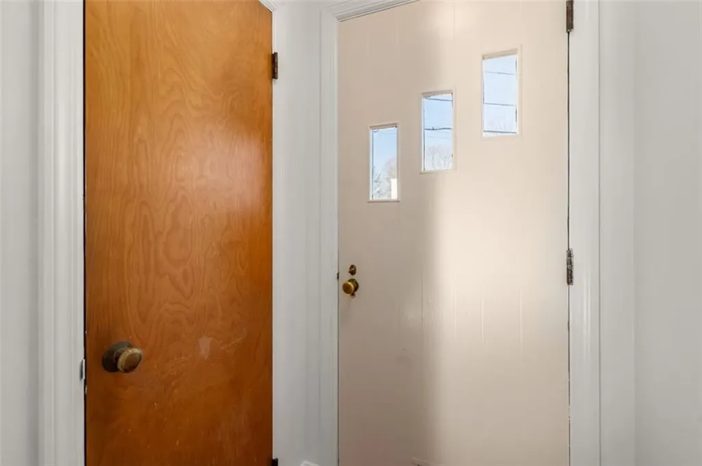 84 Intervale Road Cranston RI 02910