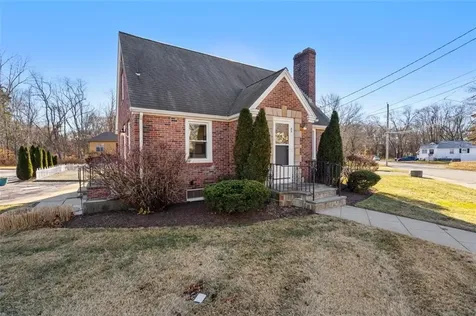 84 Intervale Road Cranston RI 02910