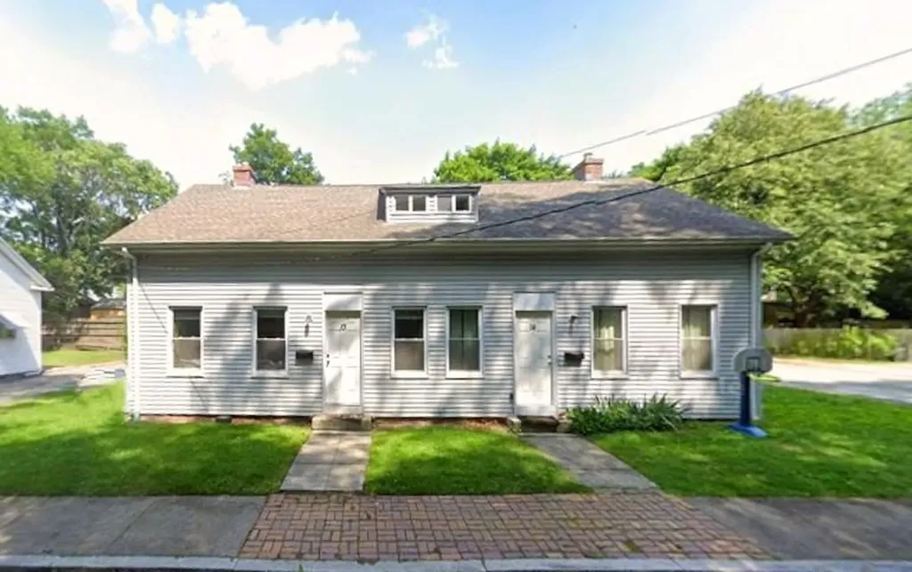 13 14 Pine Street Cranston RI 02910