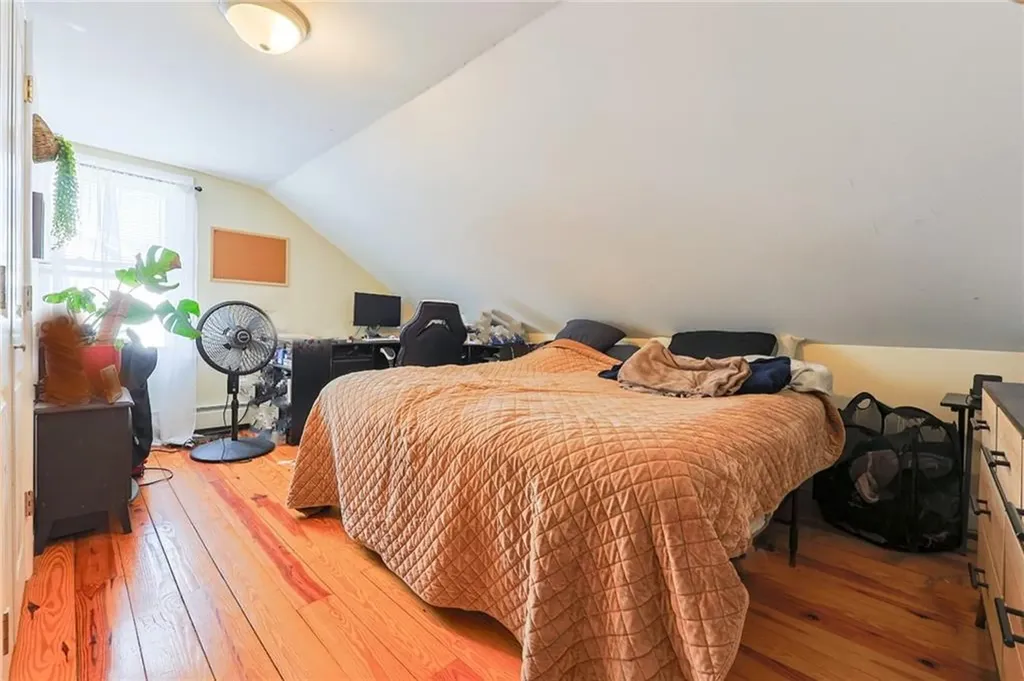 13 14 Pine Street Cranston RI 02910