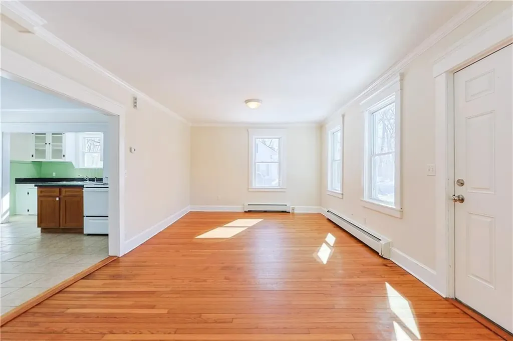 13 14 Pine Street Cranston RI 02910