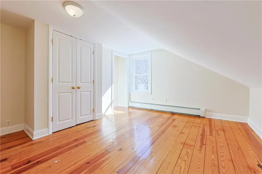 13 14 Pine Street Cranston RI 02910