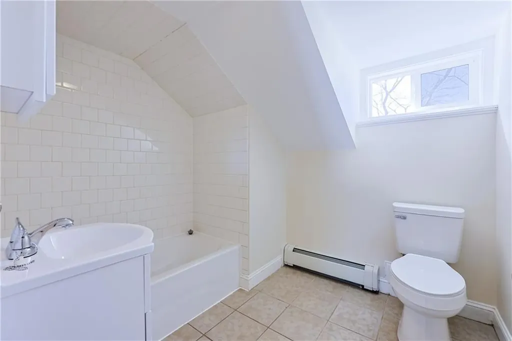13 14 Pine Street Cranston RI 02910