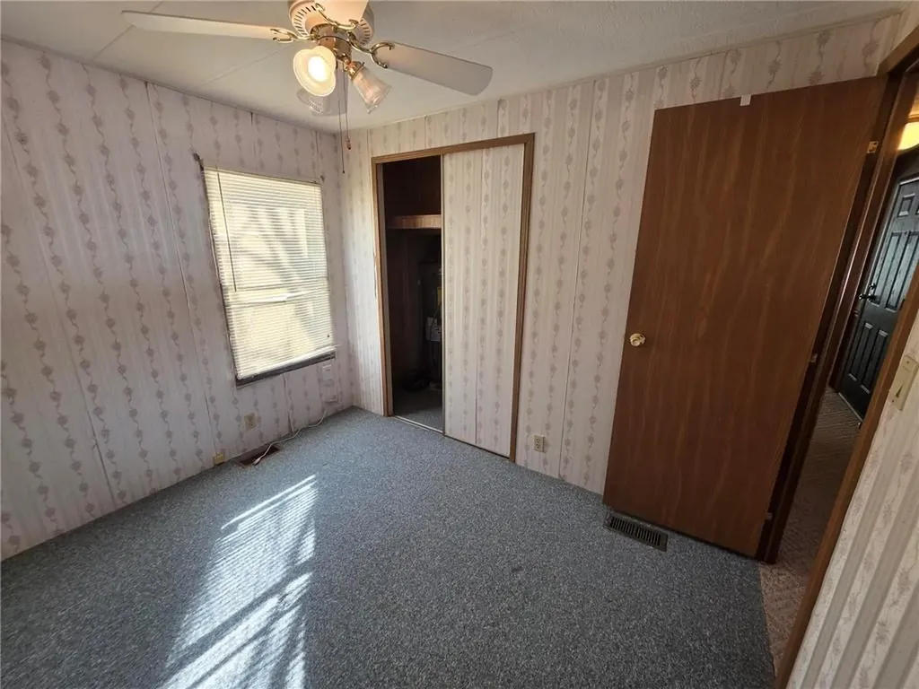 28 Lane E Lane Coventry RI 02816