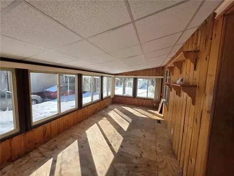 28 Lane E Lane Coventry RI 02816