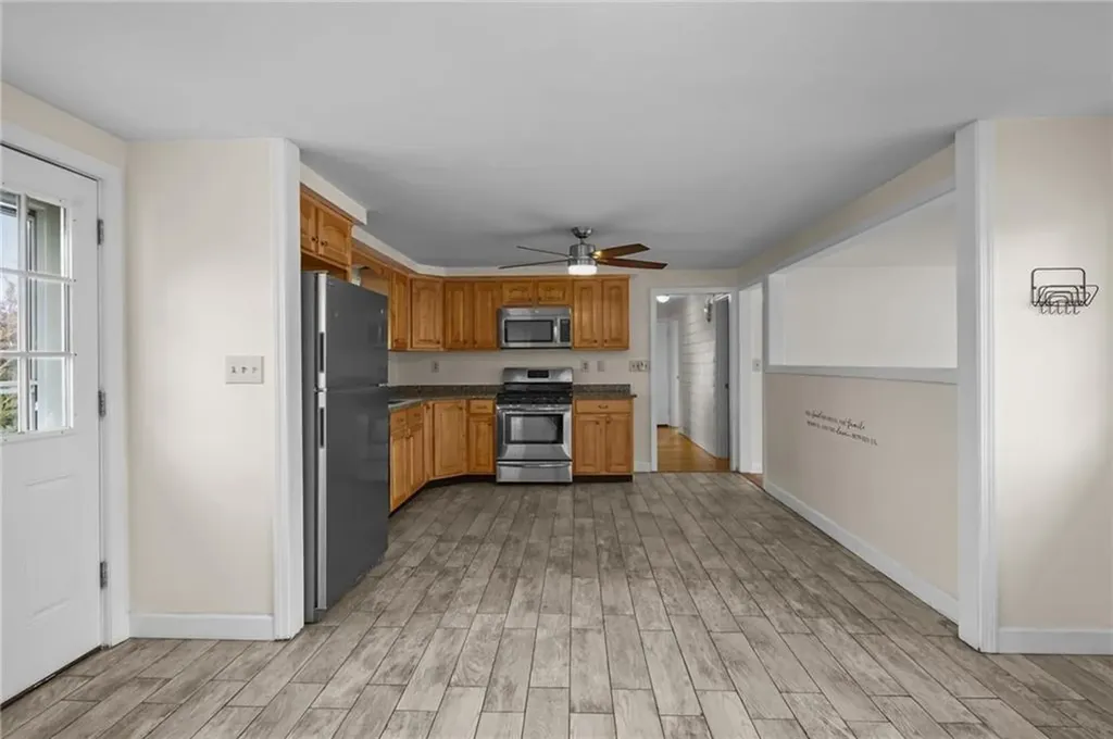 19 Salem Avenue Cranston RI 02920