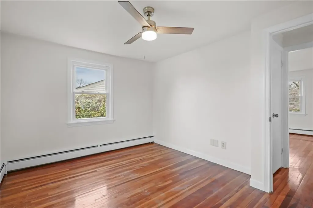 19 Salem Avenue Cranston RI 02920