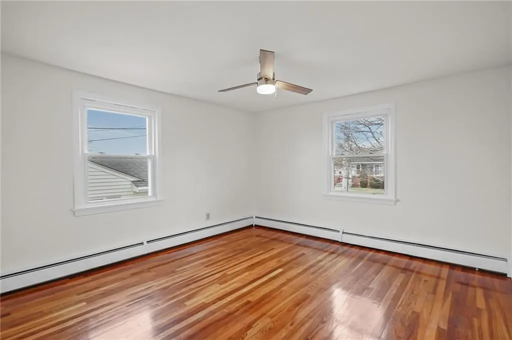 19 Salem Avenue Cranston RI 02920