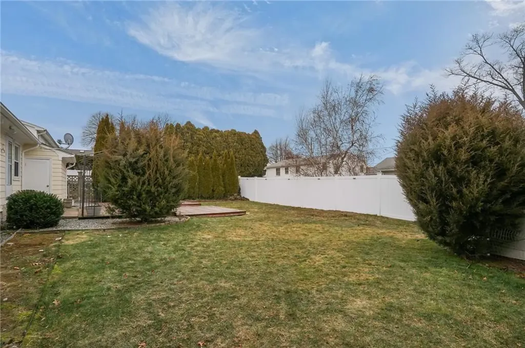 19 Salem Avenue Cranston RI 02920