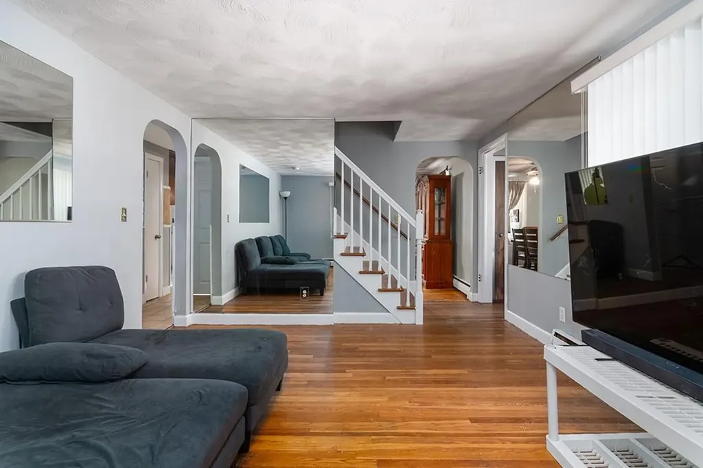 90 Massachusetts Avenue Warwick RI 02888