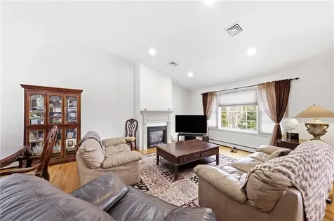 187 Plainfield Pike Scituate RI 02857