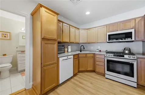 187 Plainfield Pike Scituate RI 02857