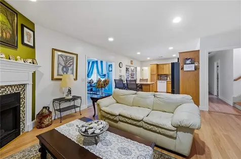 187 Plainfield Pike Scituate RI 02857