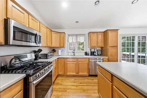 187 Plainfield Pike Scituate RI 02857