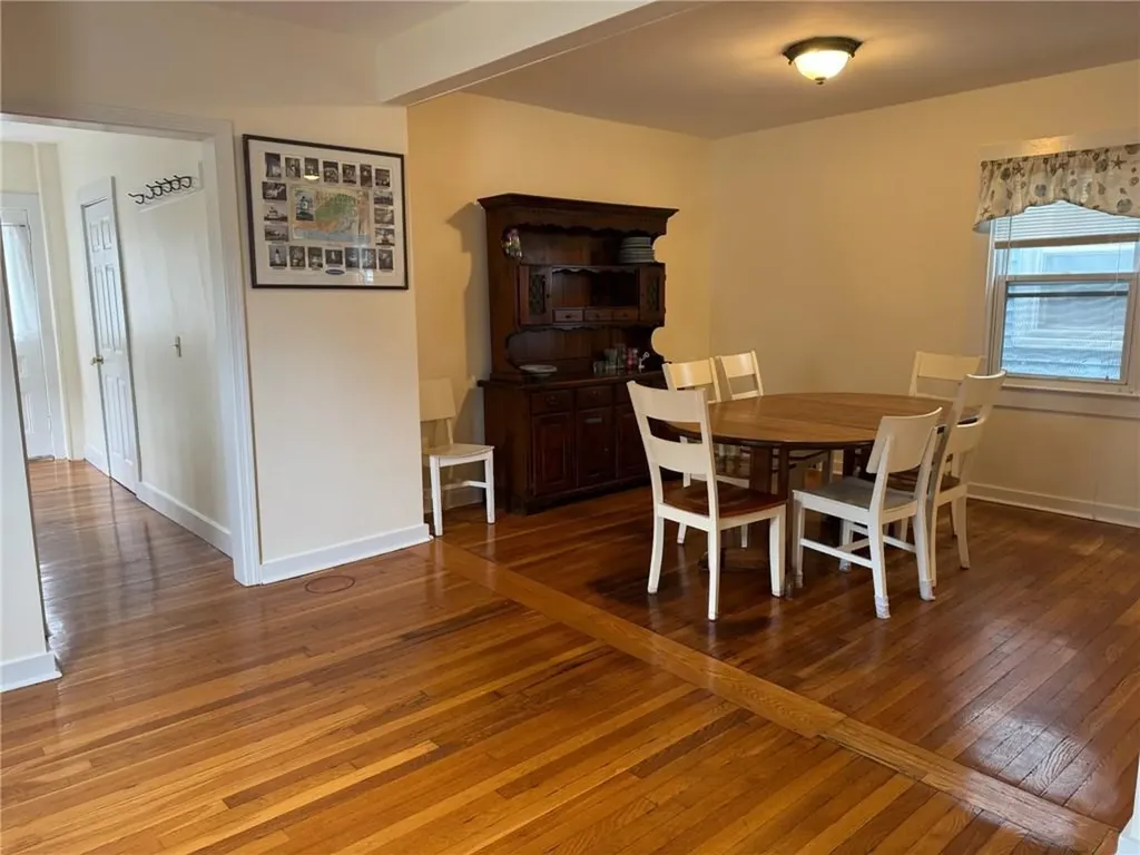 23 Carey Street Newport RI 02840