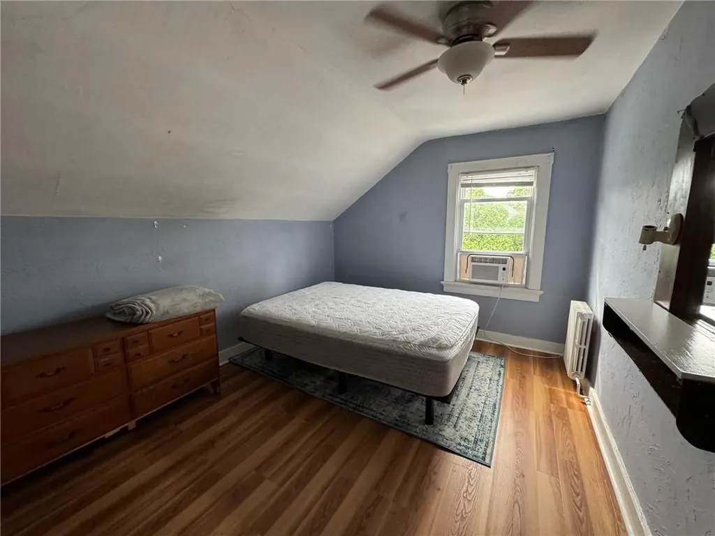 23 Carey Street Newport RI 02840