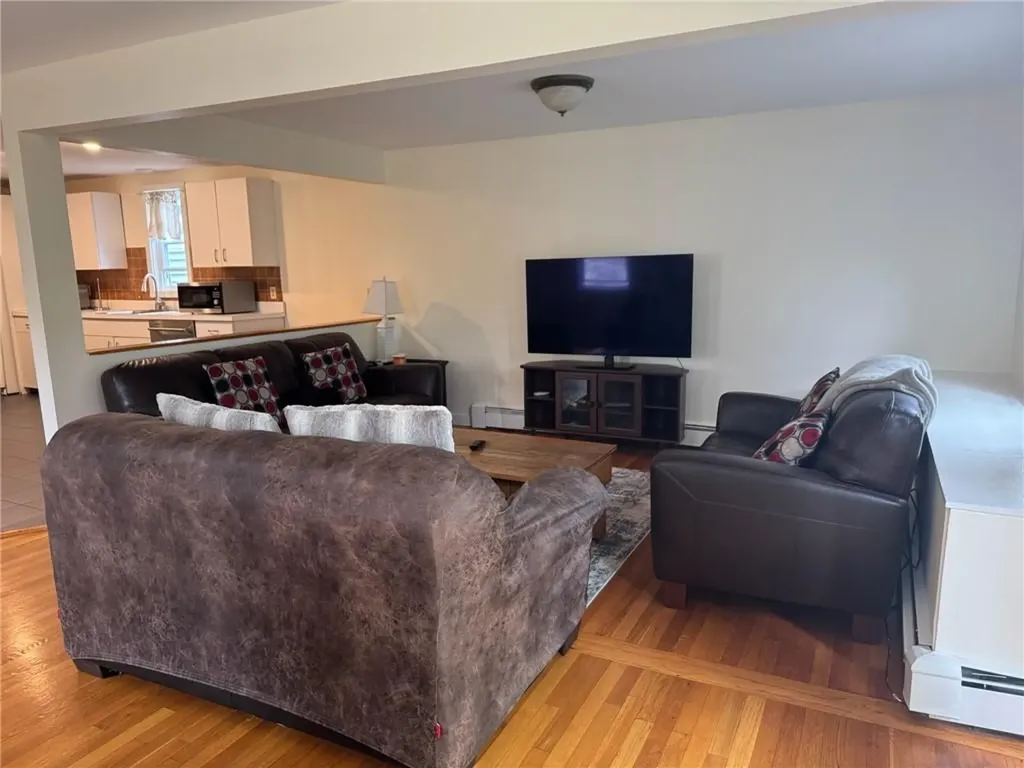 23 Carey Street Newport RI 02840