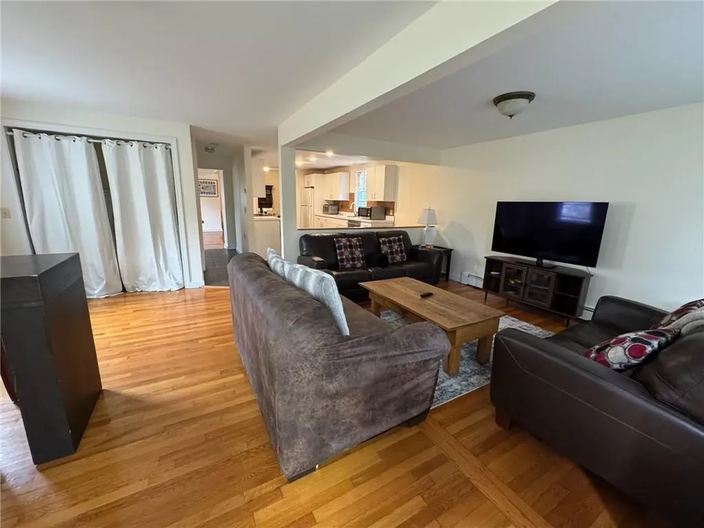 23 Carey Street Newport RI 02840