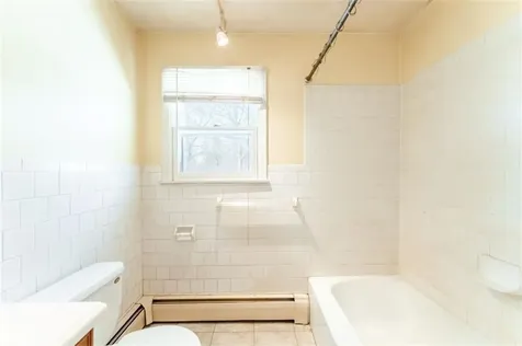 68 North Road Hopkinton RI 02833