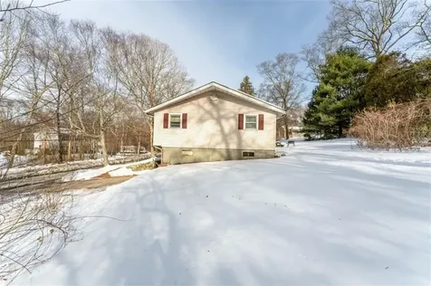 68 North Road Hopkinton RI 02833