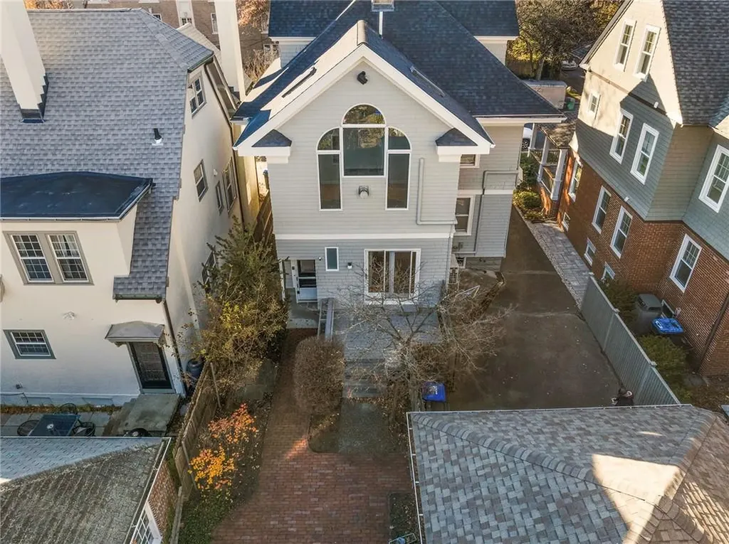 325 Wayland Avenue Providence RI 02906