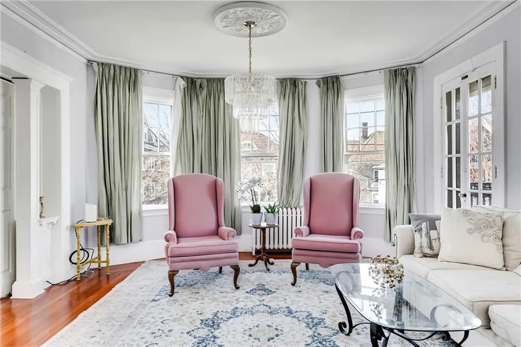 21 Elton Street Providence RI 02906