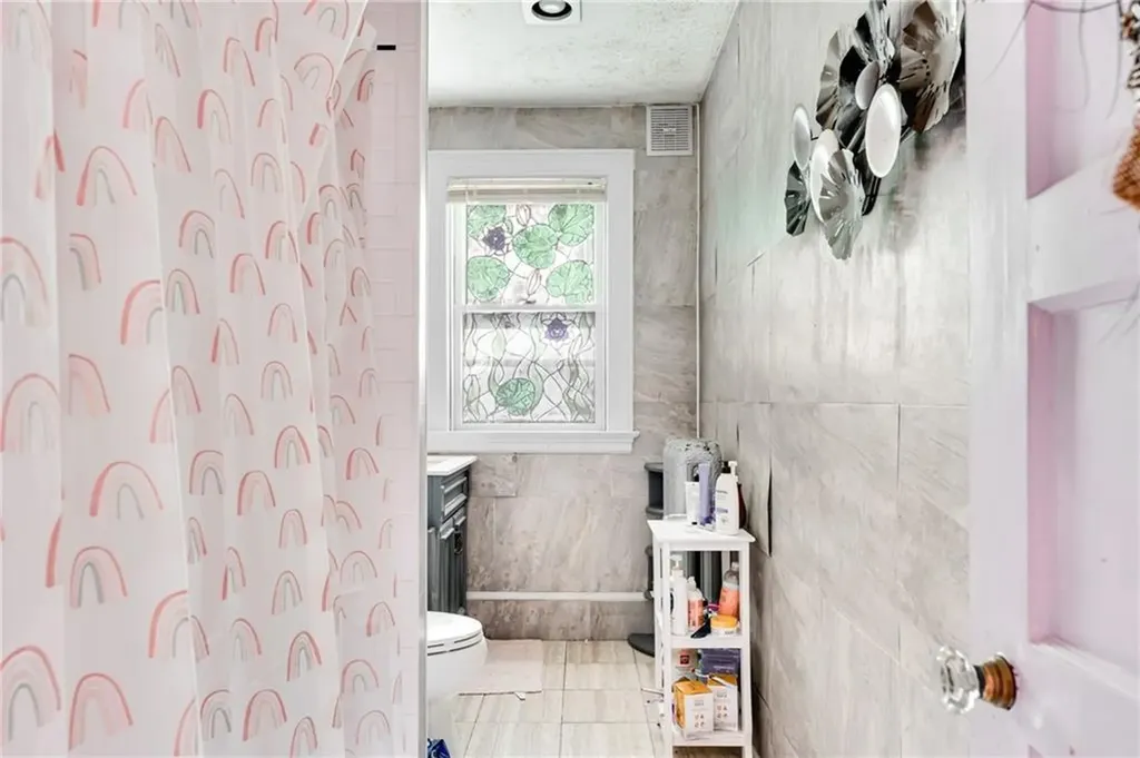 21 Elton Street Providence RI 02906