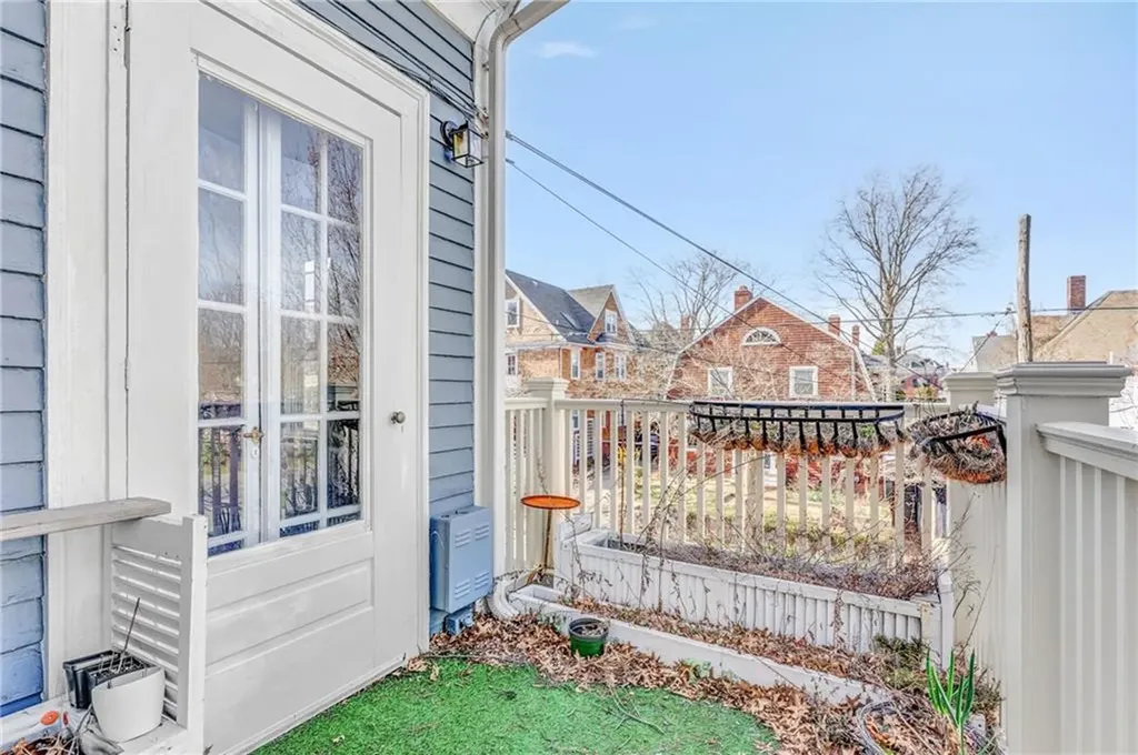 21 Elton Street Providence RI 02906