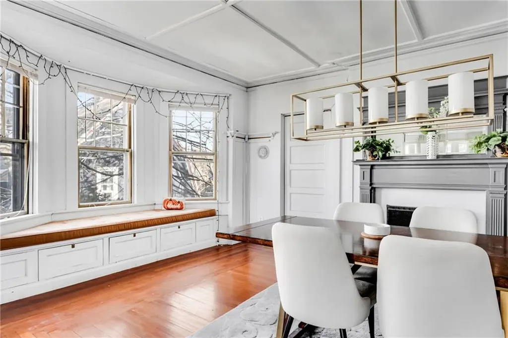 21 Elton Street Providence RI 02906