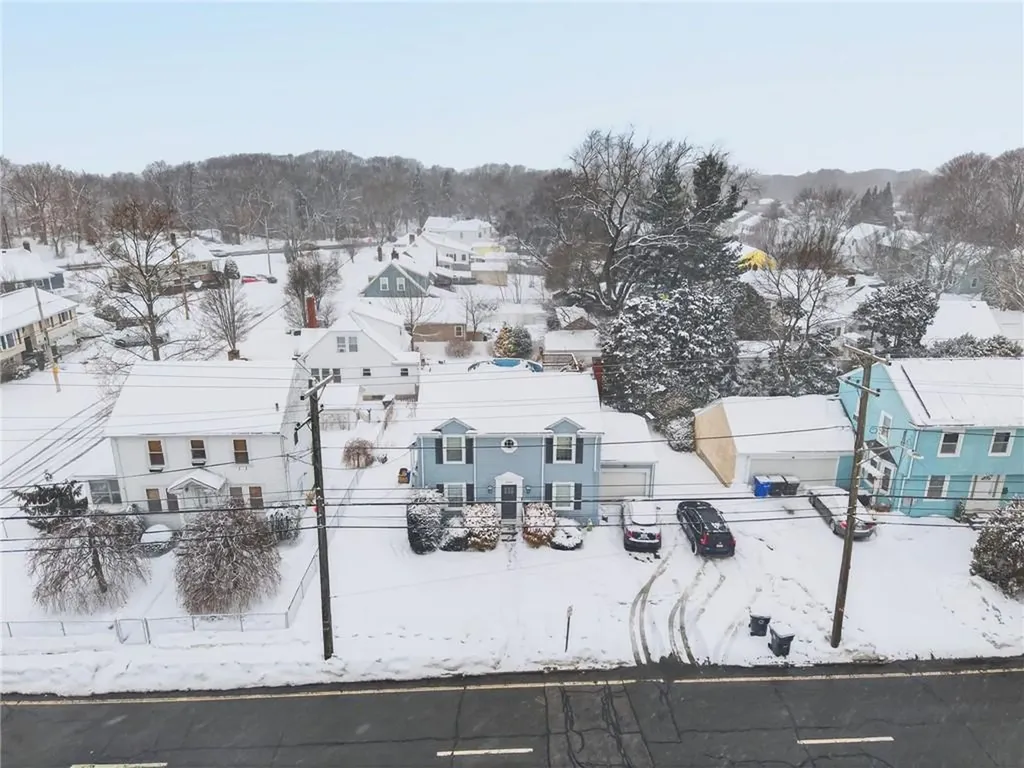 2941 Pawtucket Avenue East Providence RI 02915