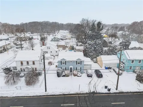 2941 Pawtucket Avenue East Providence RI 02915