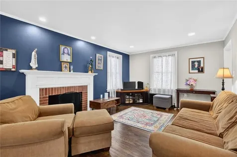 2941 Pawtucket Avenue East Providence RI 02915