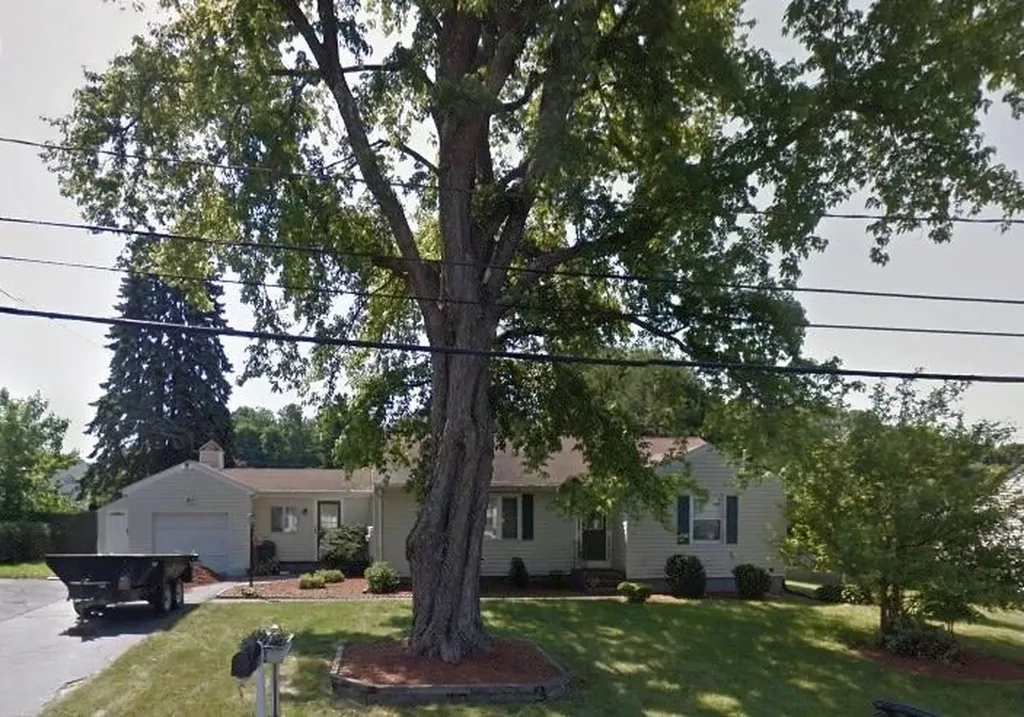 40 Heroux Boulevard Cumberland RI 02864