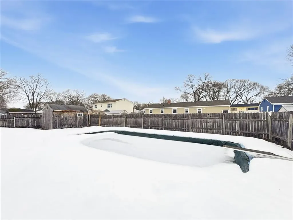 60 Duncan Road Warwick RI 02886