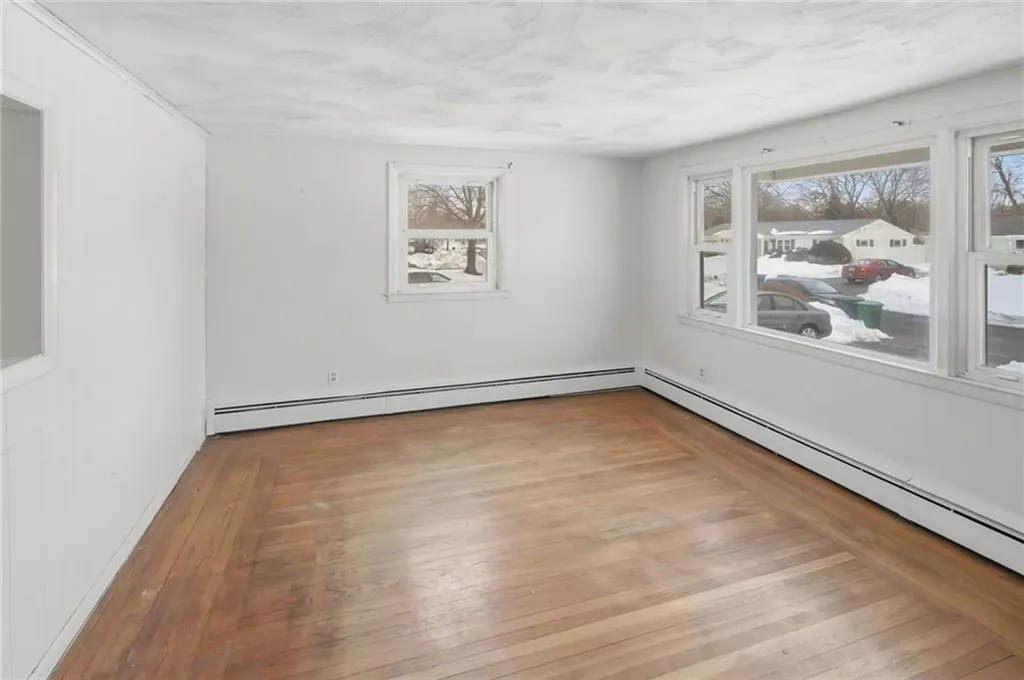 60 Duncan Road Warwick RI 02886