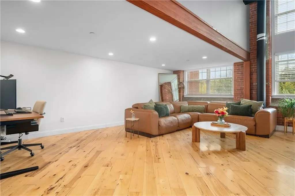 1 Tupperware Drive North Smithfield RI 02896