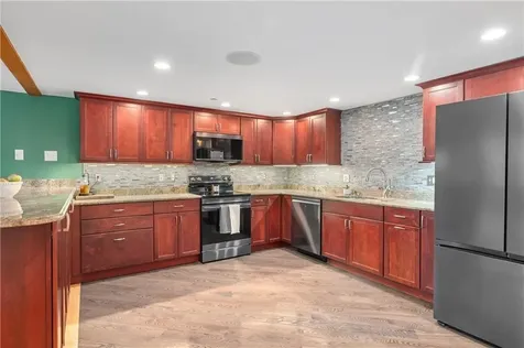 1 Tupperware Drive North Smithfield RI 02896