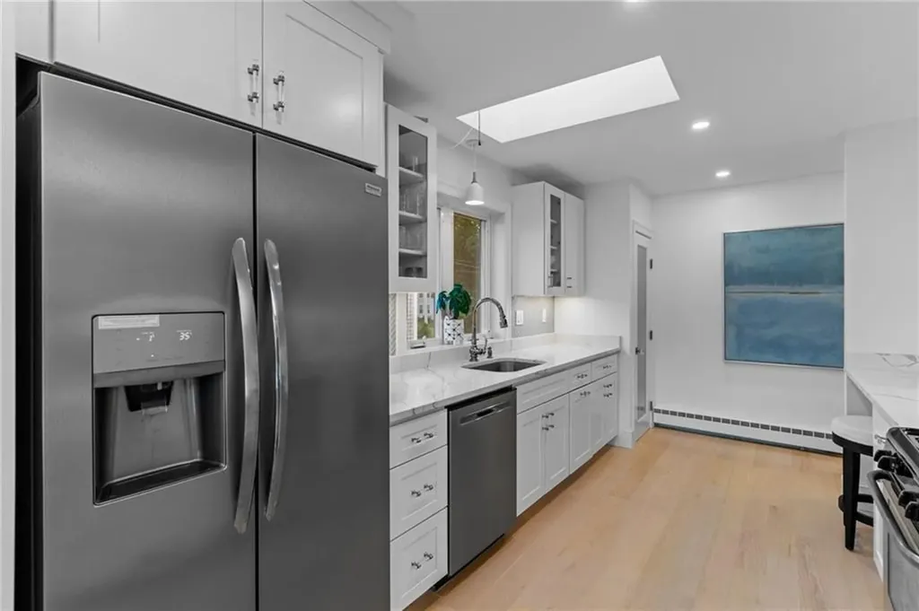 93 Riverside Drive South Kingstown RI 02879