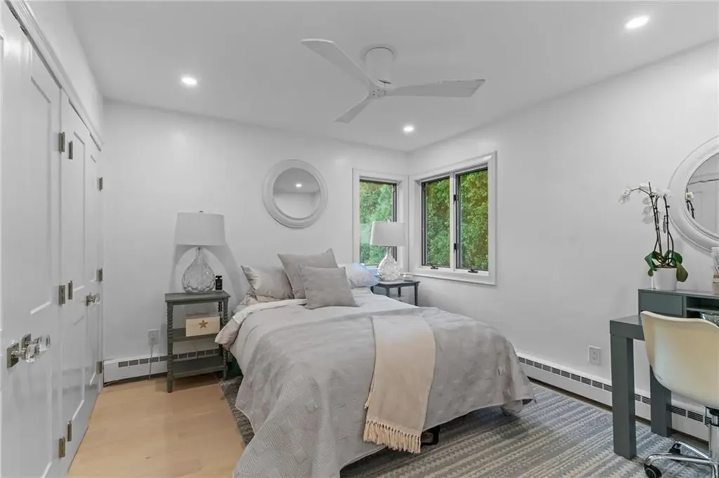 93 Riverside Drive South Kingstown RI 02879