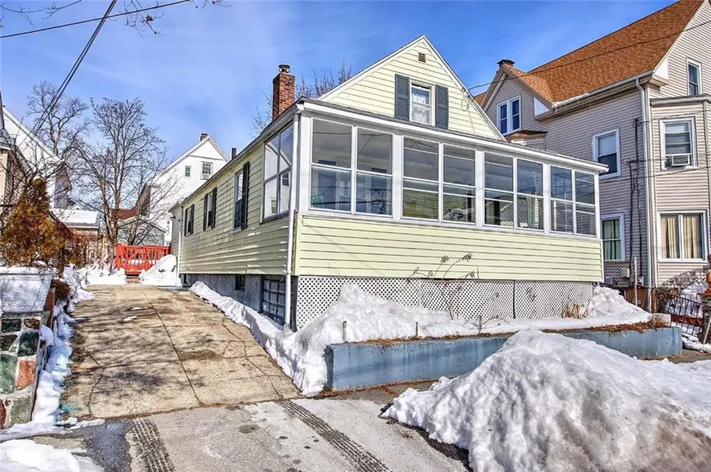 233 California Avenue Providence RI 02905